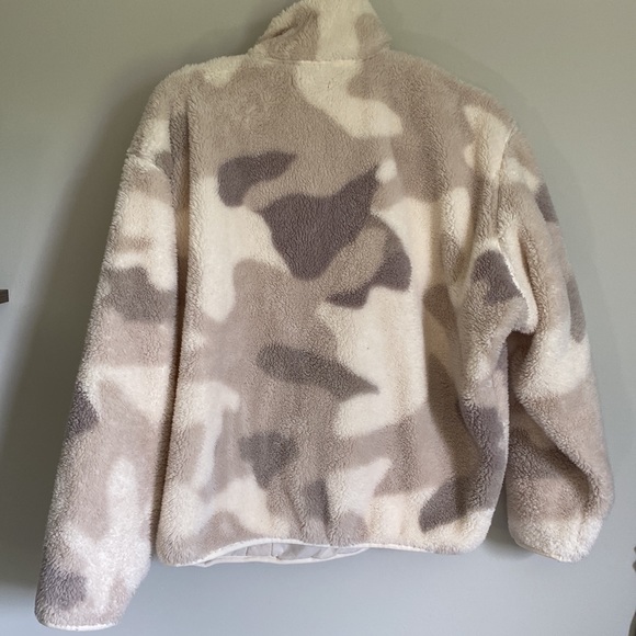 Chaps Womens Fleece Pullover Pastel Camo 1/4 Zip Pockets Mock Neck Size S - Picture 4 of 5